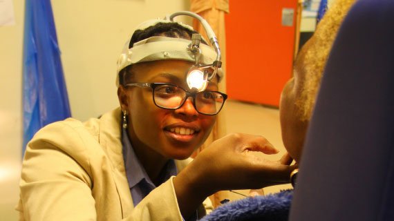 Dr. Fanele Mdeltshe is now training as an ear, nose, and throat specialist in Johannesburg. (Photo: Megan Lindow) 570_A-South-African-Doctor-Finds-Her-Footing-in-a-Turbulent-Public-Healthcare-System.jpg